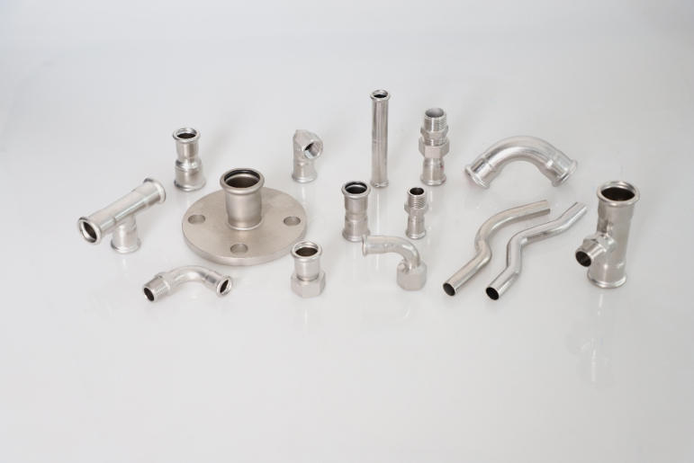 The_Rising_Popularity_of_Stainless_Steel_Pipes_and_Press_Fittings_Across_Global_Industries_01.jpg